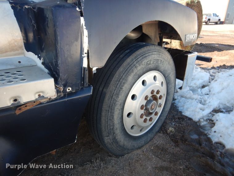 image for item DG5884 1993 Kenworth T600 grain truck