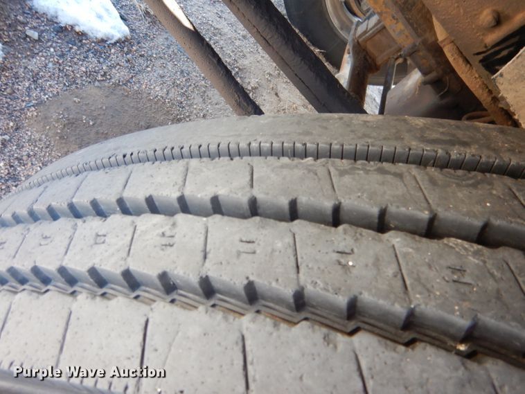 image for item DG5884 1993 Kenworth T600 grain truck