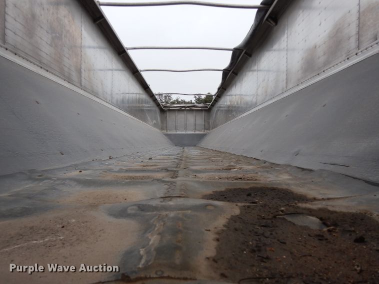 image for item DH5294 2004 Western silage trailer