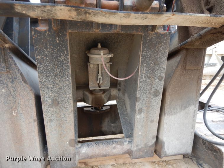 image for item DH5295 2004 Witzco Challenger lowboy equipment trailer