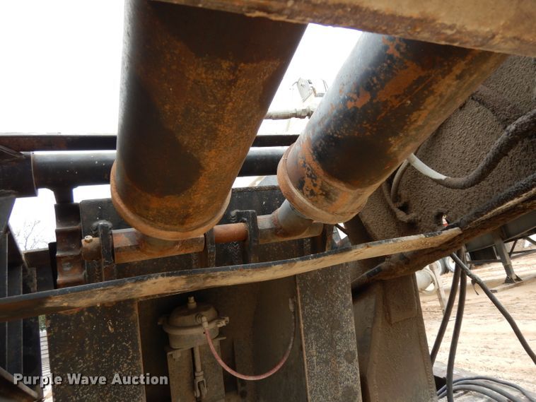 image for item DH5295 2004 Witzco Challenger lowboy equipment trailer