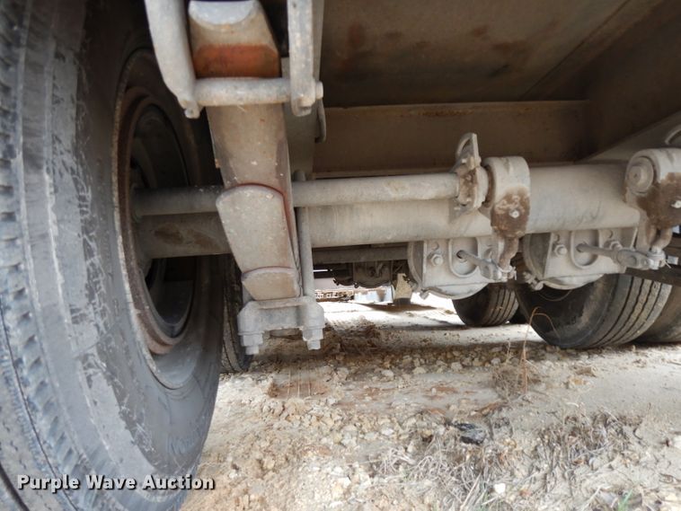 image for item DH5295 2004 Witzco Challenger lowboy equipment trailer