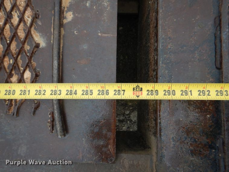 image for item DH5295 2004 Witzco Challenger lowboy equipment trailer