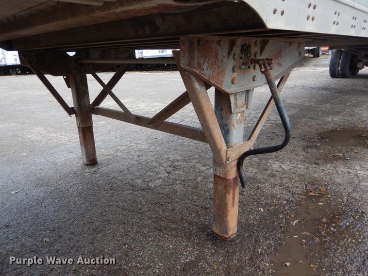 image for item DH6874 2005 Wabash dry van trailer