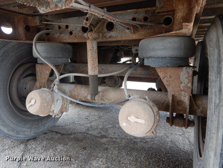 image for item DH6874 2005 Wabash dry van trailer