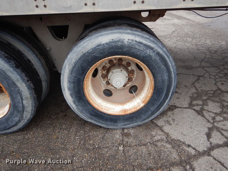 image for item DH6874 2005 Wabash dry van trailer