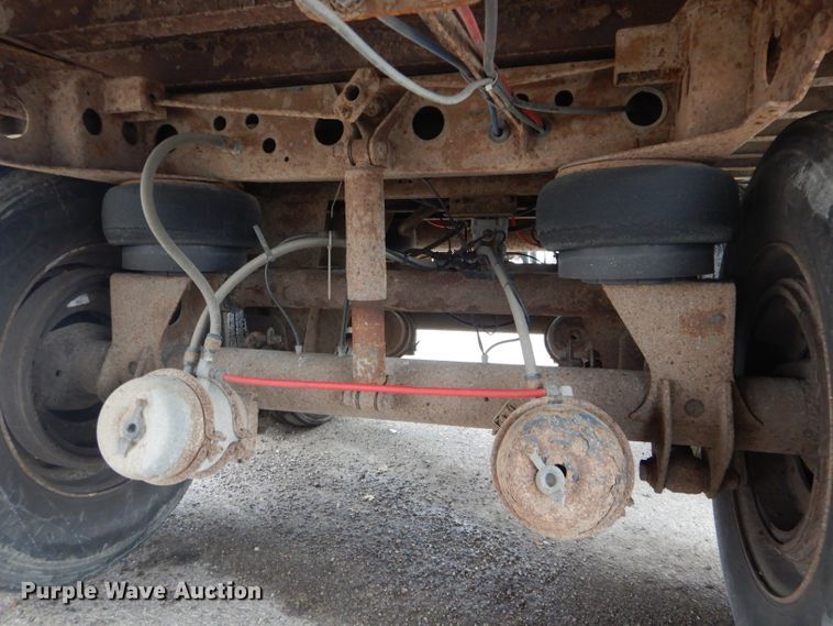 image for item DH6875 2005 Wabash dry van trailer