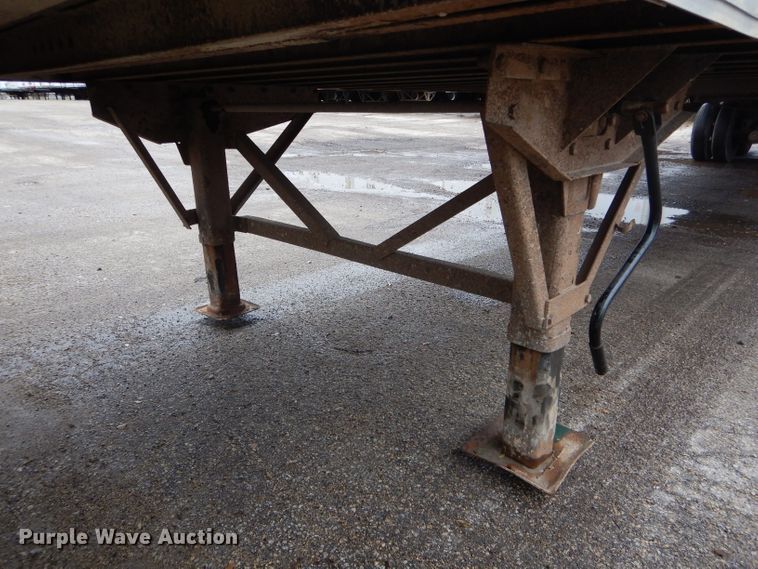 image for item DH6876 2005 Wabash dry van trailer