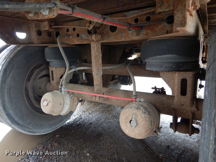 image for item DH6876 2005 Wabash dry van trailer