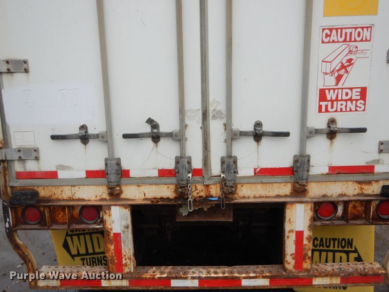 image for item DH6876 2005 Wabash dry van trailer
