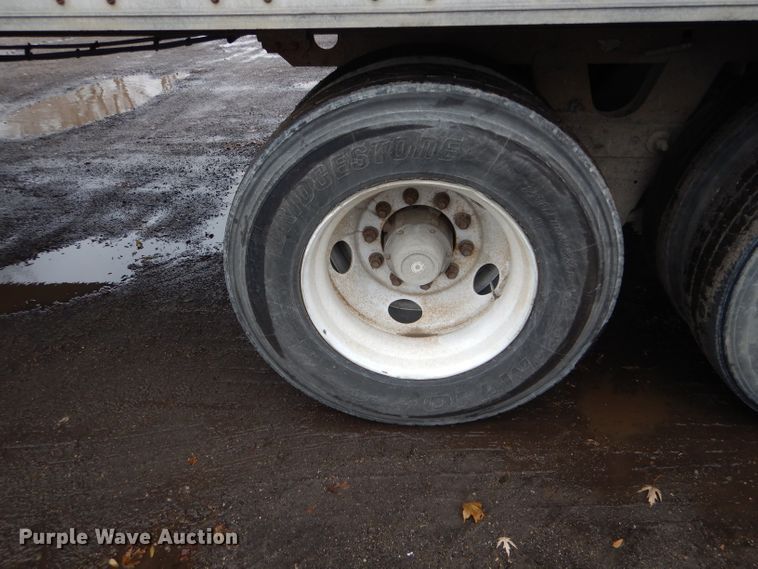 image for item DH6876 2005 Wabash dry van trailer