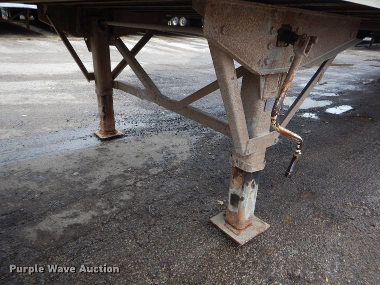 image for item DH6877 2005 Wabash dry van trailer