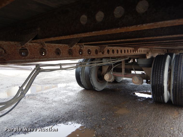 image for item DH6877 2005 Wabash dry van trailer