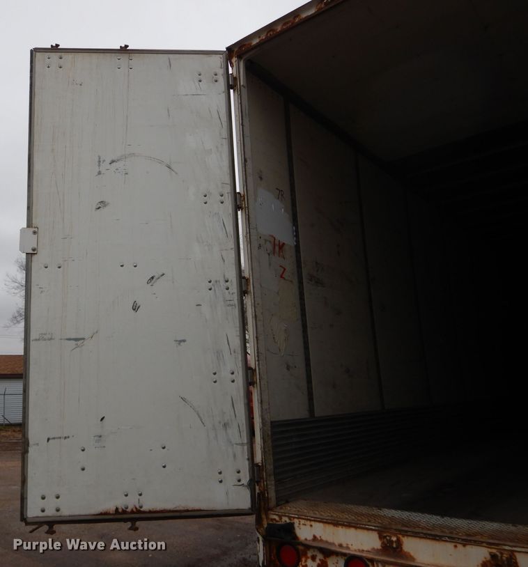 image for item DH6877 2005 Wabash dry van trailer