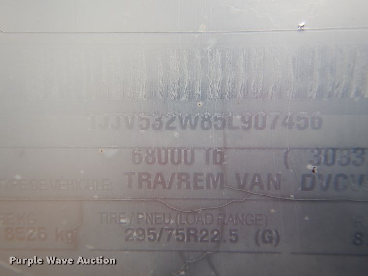 image for item DH6877 2005 Wabash dry van trailer