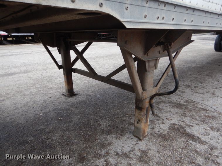 image for item DH6879 2005 Wabash dry van trailer
