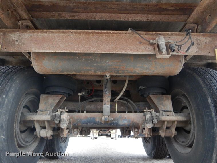 image for item DH6879 2005 Wabash dry van trailer