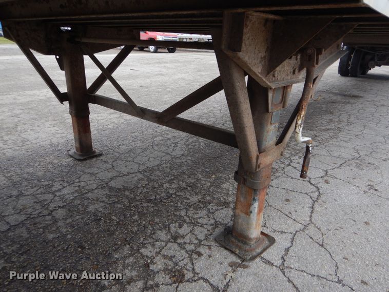 image for item DH6880 2005 Wabash dry van trailer