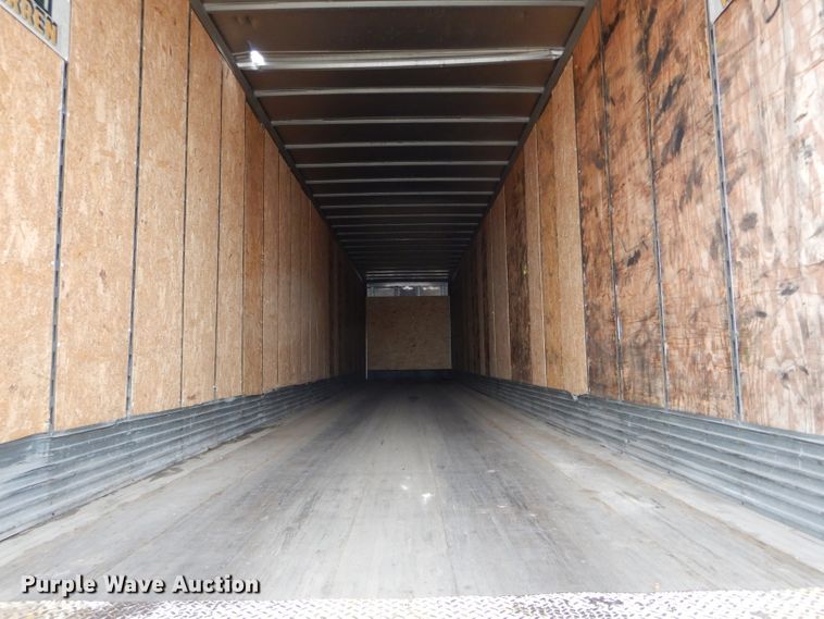 image for item DH6880 2005 Wabash dry van trailer