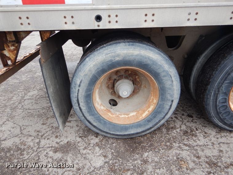 image for item DH6880 2005 Wabash dry van trailer