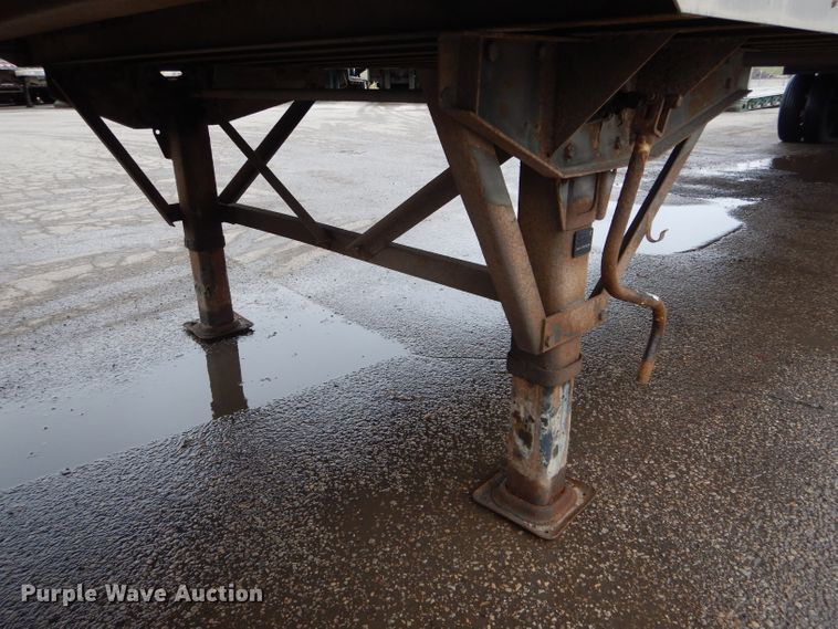 image for item DH6882 2006 Wabash dry van trailer