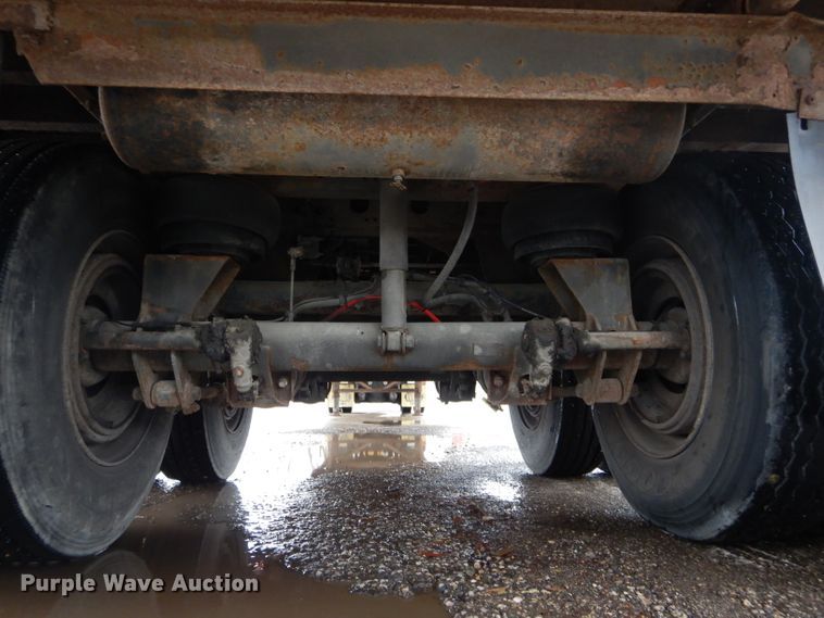 image for item DH6882 2006 Wabash dry van trailer