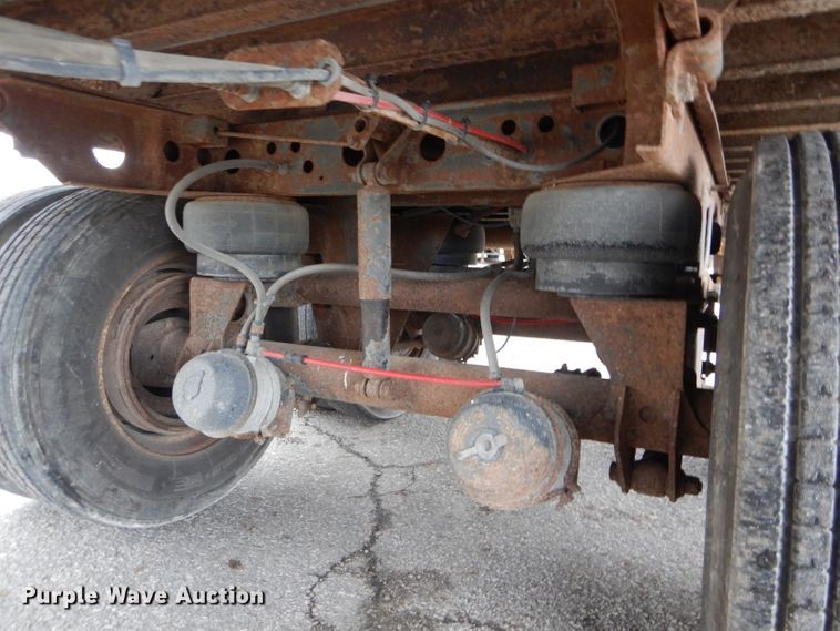 image for item DH6887 2005 Wabash dry van trailer