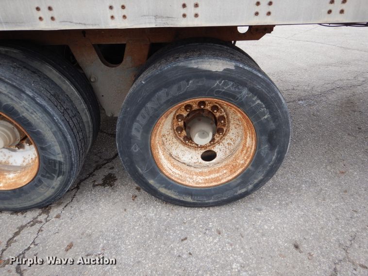 image for item DH6887 2005 Wabash dry van trailer