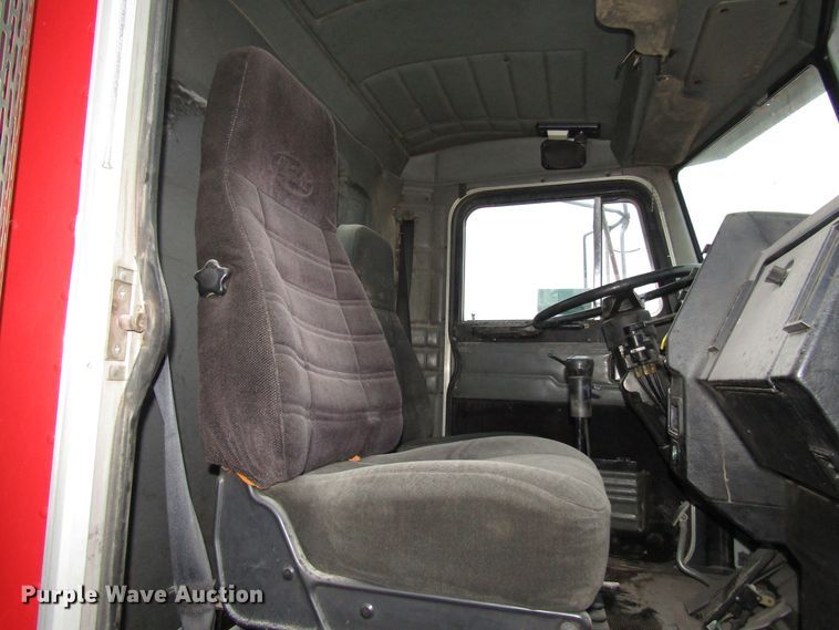 image for item DH8302 1996 Peterbilt 377 semi truck