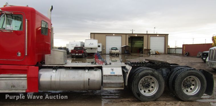 image for item DH8302 1996 Peterbilt 377 semi truck
