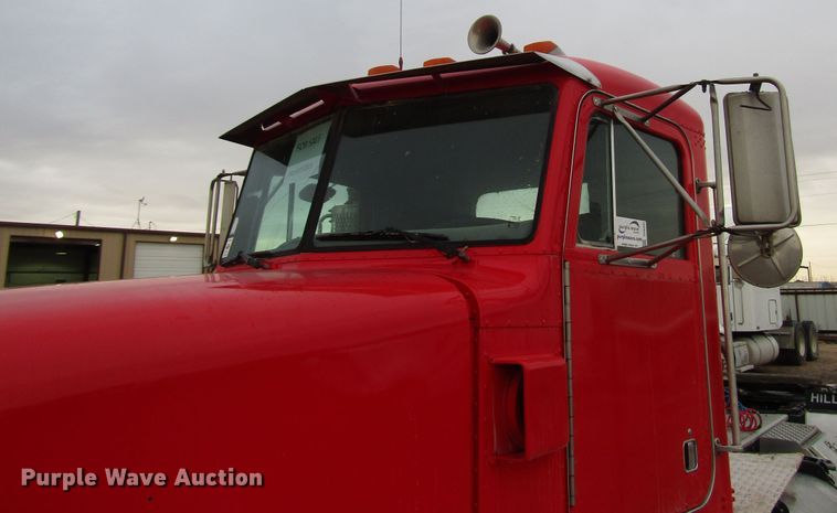 image for item DH8302 1996 Peterbilt 377 semi truck