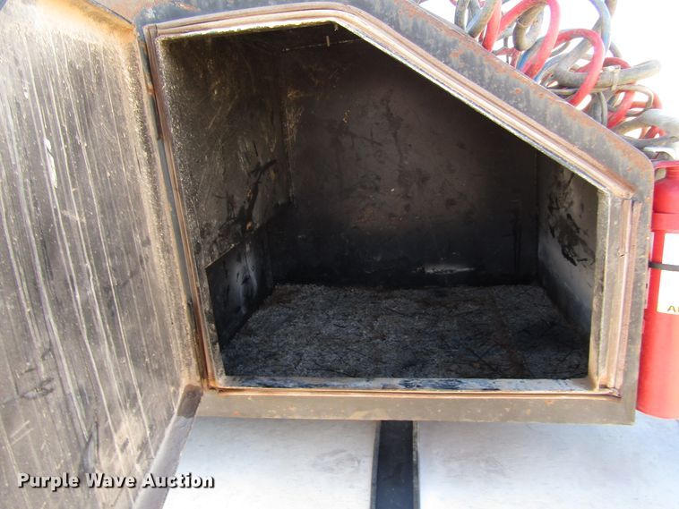 image for item DH8310 2015 International CT660S semi truck