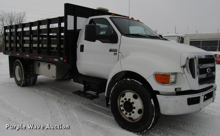 image for item DH8323 2013 Ford F650 Super Duty flatbed truck