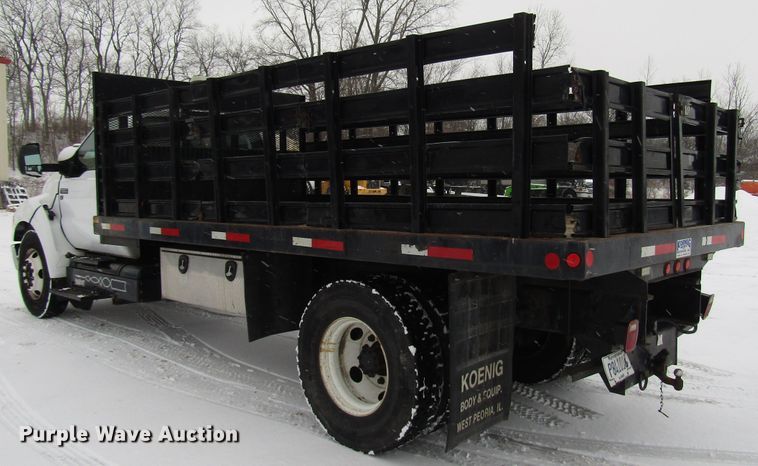 image for item DH8323 2013 Ford F650 Super Duty flatbed truck