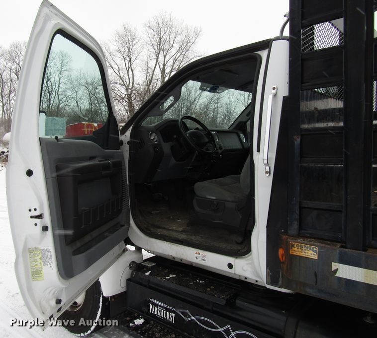 image for item DH8323 2013 Ford F650 Super Duty flatbed truck