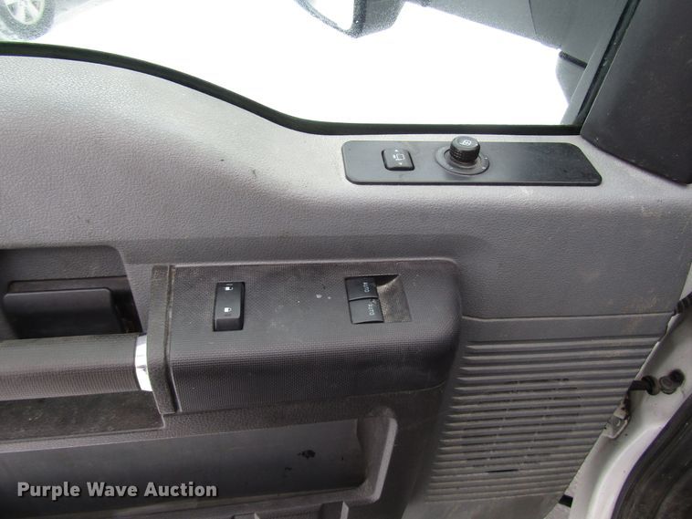 image for item DH8323 2013 Ford F650 Super Duty flatbed truck