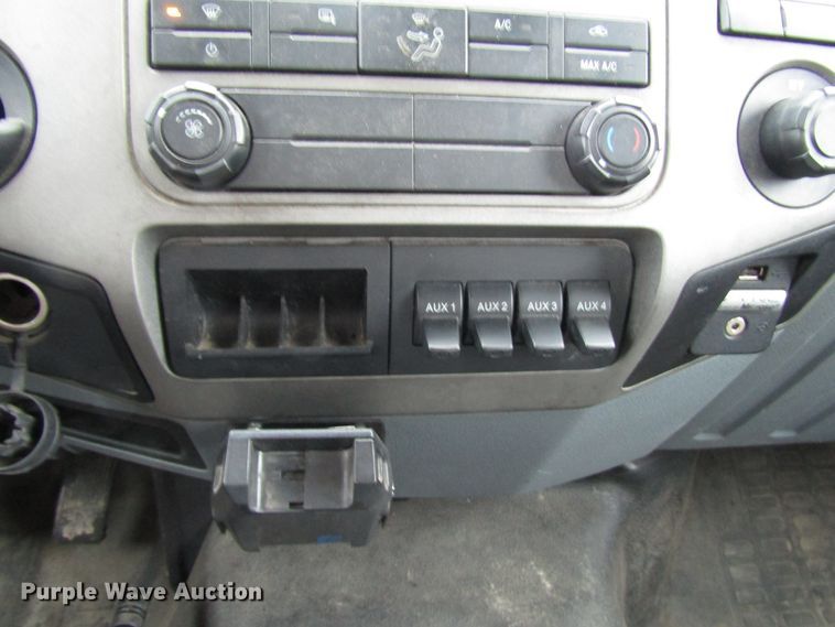 image for item DH8323 2013 Ford F650 Super Duty flatbed truck