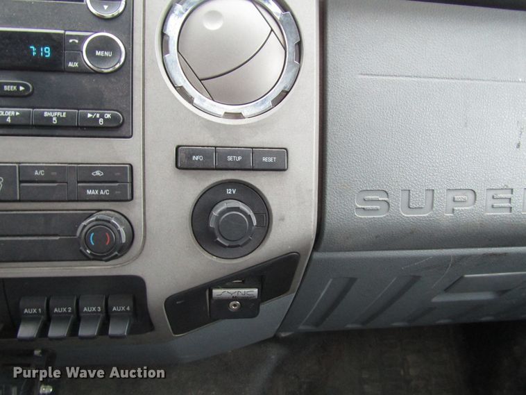 image for item DH8323 2013 Ford F650 Super Duty flatbed truck