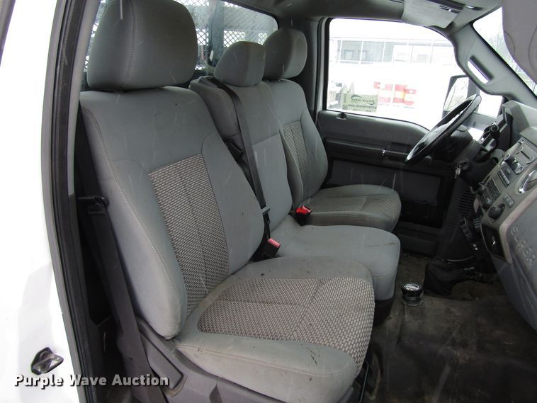 image for item DH8323 2013 Ford F650 Super Duty flatbed truck