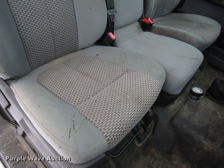 image for item DH8323 2013 Ford F650 Super Duty flatbed truck