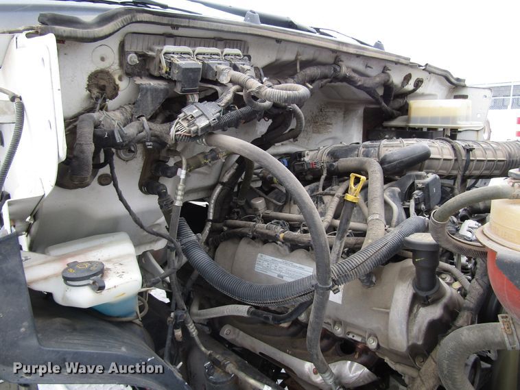 image for item DH8323 2013 Ford F650 Super Duty flatbed truck