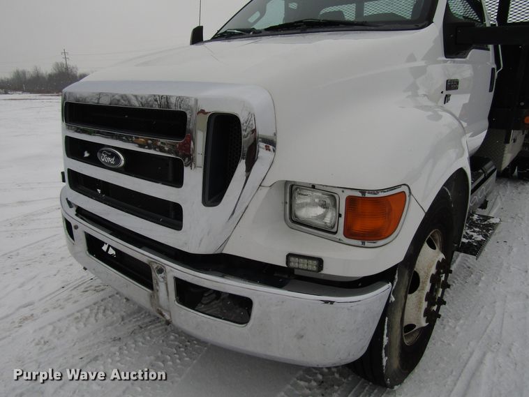 image for item DH8323 2013 Ford F650 Super Duty flatbed truck
