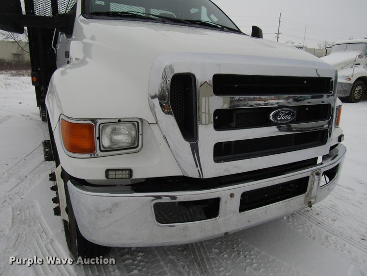 image for item DH8323 2013 Ford F650 Super Duty flatbed truck