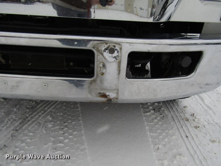 image for item DH8323 2013 Ford F650 Super Duty flatbed truck