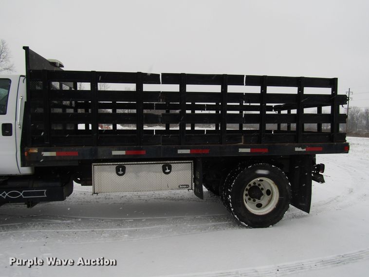 image for item DH8323 2013 Ford F650 Super Duty flatbed truck