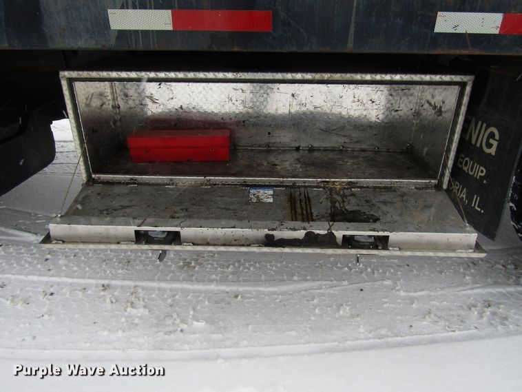 image for item DH8323 2013 Ford F650 Super Duty flatbed truck