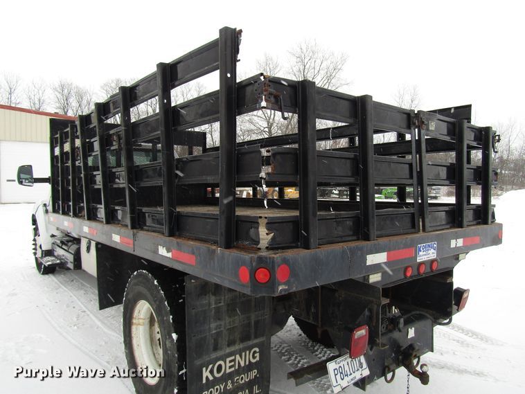 image for item DH8323 2013 Ford F650 Super Duty flatbed truck