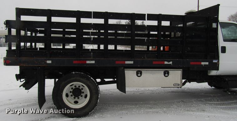 image for item DH8323 2013 Ford F650 Super Duty flatbed truck