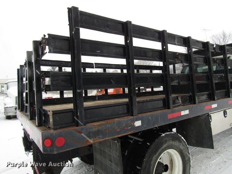 image for item DH8323 2013 Ford F650 Super Duty flatbed truck