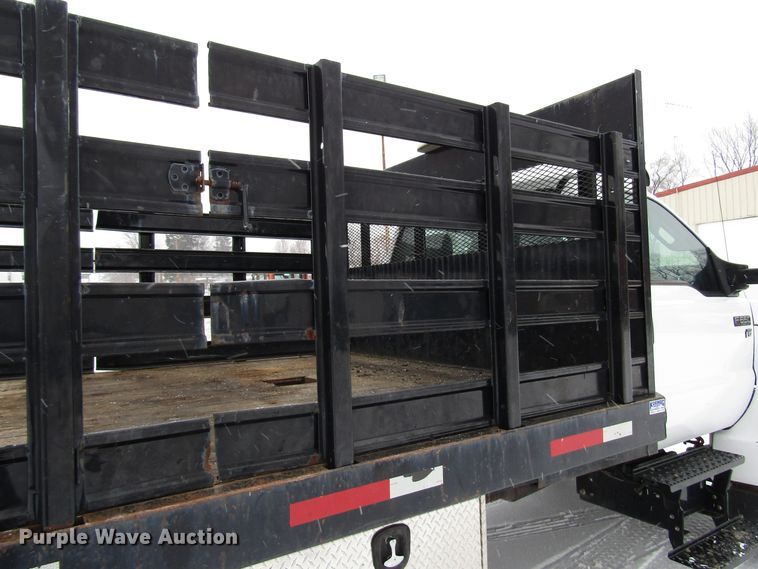 image for item DH8323 2013 Ford F650 Super Duty flatbed truck